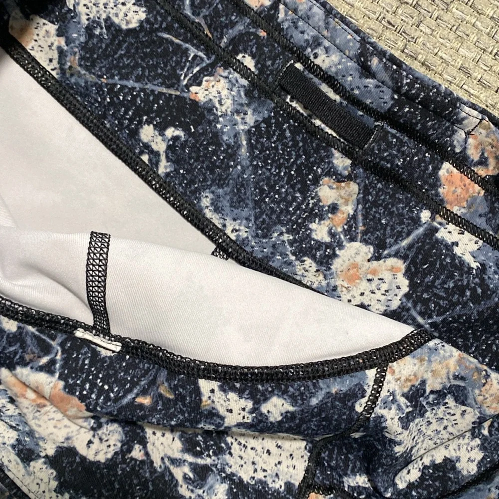 Lululemon Speed Up Tight High-Rise Full-On Luxtreme 28” Spring‎ Bloom Multi s4